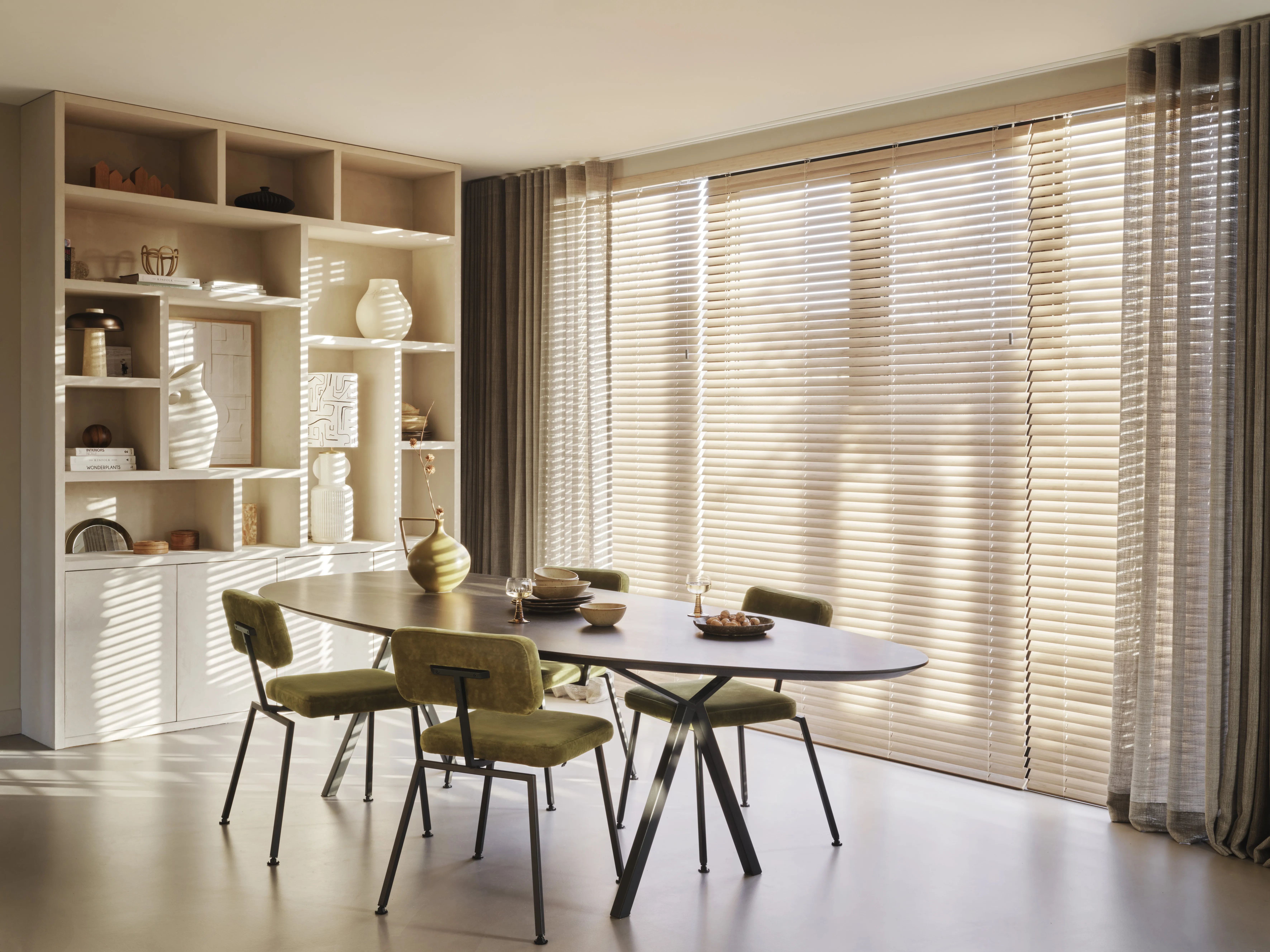 1-1 Venetian Blinds_Bamboo_16313_01