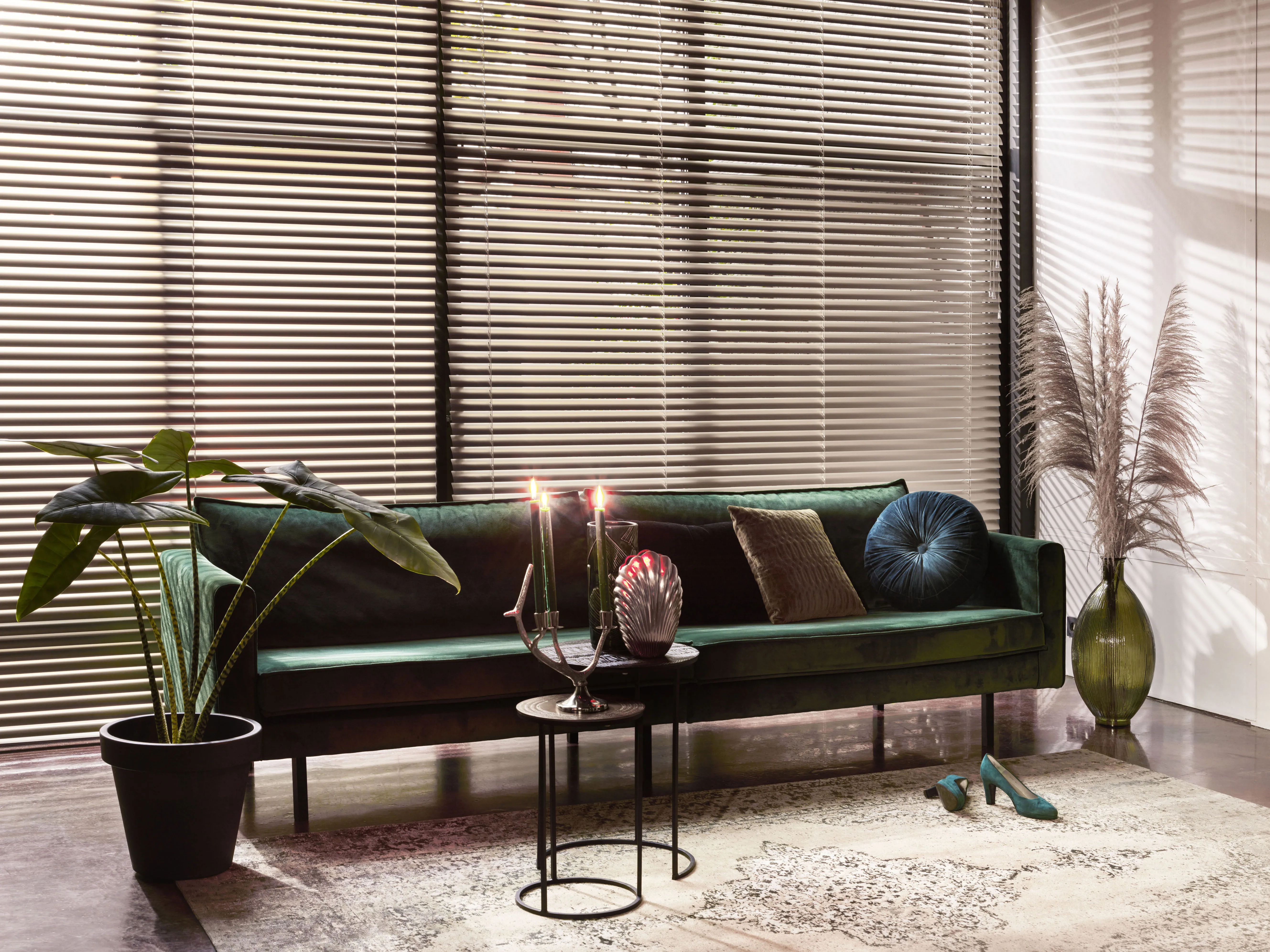 2-4 Venitian blinds_Alu_16223_00